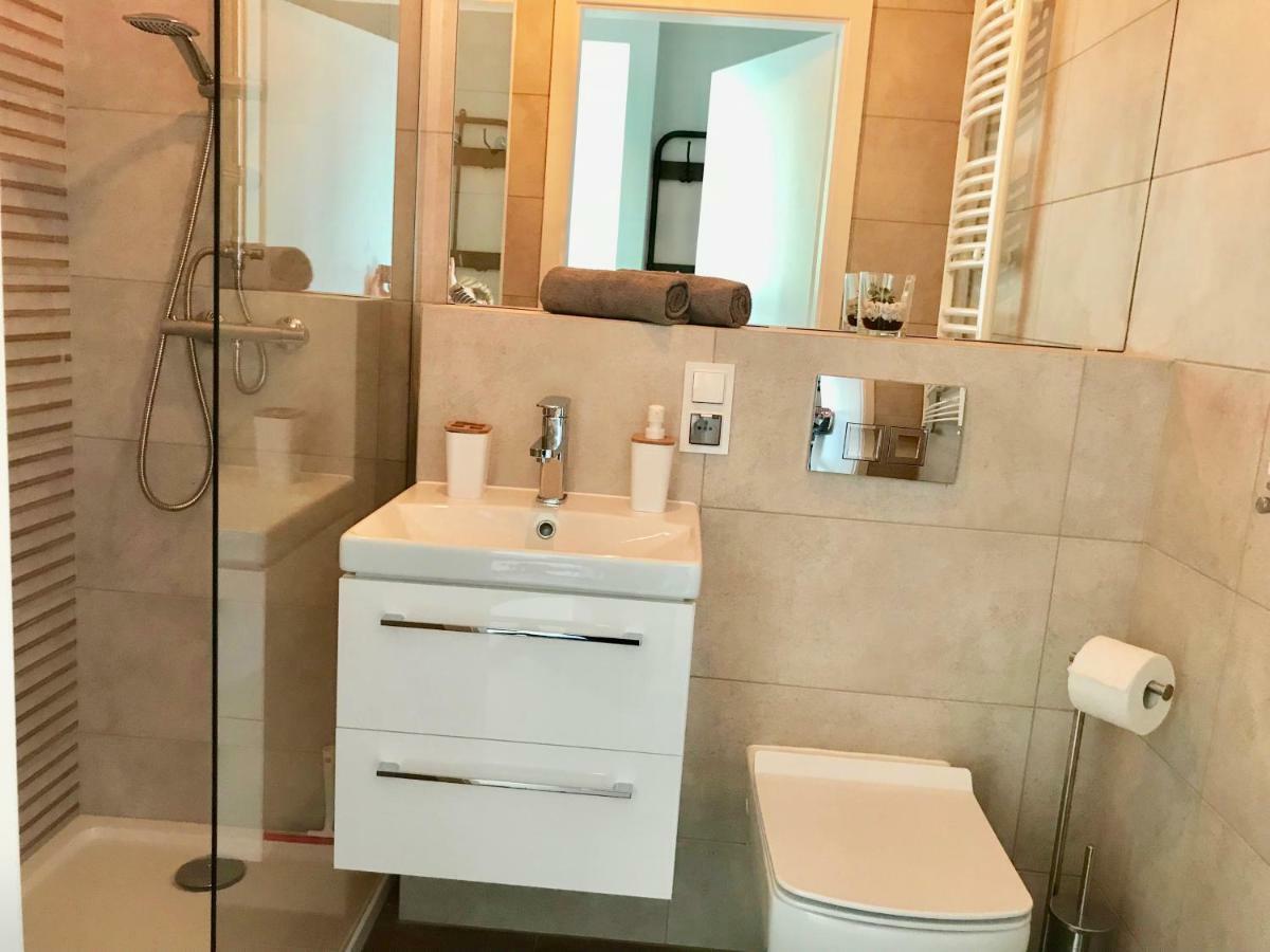 Apartament Antoniny Лешно Екстер'єр фото